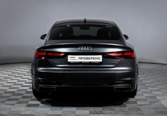 Подержанный автомобиль Audi A5 Liftback 2022 года (6 фото)