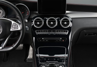 Подержанный автомобиль Mercedes-Benz GLC AMG 2016 года (16 фото)