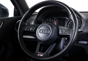 Подержанный автомобиль Audi A3 Sedan 2016 года (13 фото)