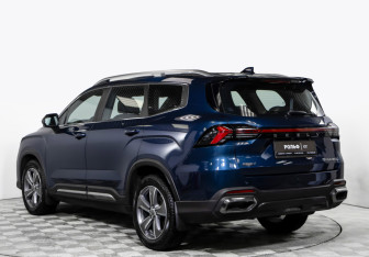 Подержанный автомобиль Geely Okavango 2024 года (5 фото)