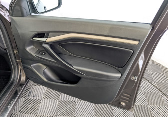 Подержанный автомобиль LADA (ВАЗ) Vesta Sedan 2016 года (24 фото)