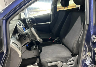 Подержанный автомобиль Suzuki Liana Wagon 2007 года (8 фото)
