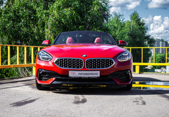 Подержанный автомобиль BMW Z4 Roadster 2020 года (2 фото)