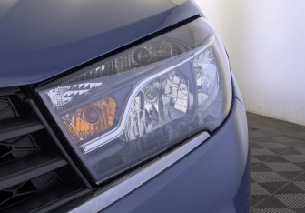 Подержанный автомобиль LADA (ВАЗ) Vesta Sedan 2019 года (11 фото)
