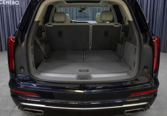 Подержанный автомобиль Cadillac XT6 2020 года (11 фото)