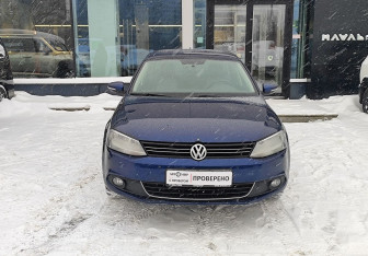 Подержанный автомобиль Volkswagen Jetta Sedan 2013 года (2 фото)