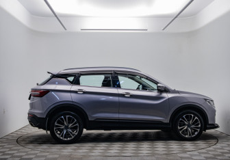 Подержанный автомобиль Geely Coolray 2022 года (4 фото)