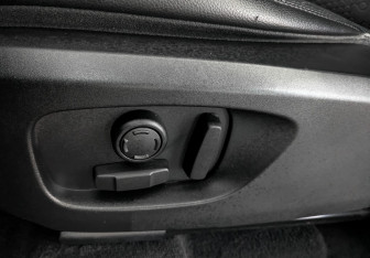 Подержанный автомобиль Land Rover Discovery Sport 2017 года (28 фото)