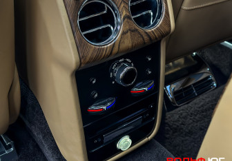 Подержанный автомобиль Rolls-Royce Cullinan 2019 года (18 фото)