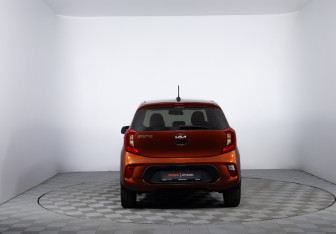 Подержанный автомобиль Kia Picanto 2017 года (6 фото)