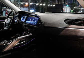 Подержанный автомобиль Geely Tugella 2021 года (9 фото)