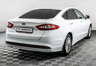 Подержанный автомобиль Ford Mondeo Sedan 2016 года (5 фото)