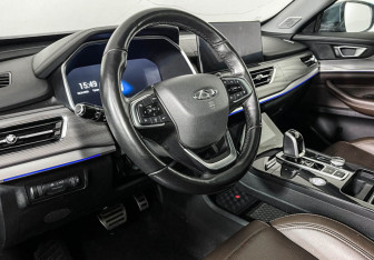 Подержанный автомобиль Chery Tiggo 8 Pro 2021 года (13 фото)