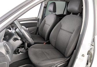 Подержанный автомобиль Nissan Terrano 2021 года (20 фото)