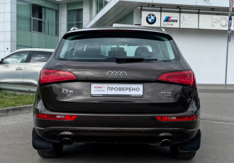 Подержанный автомобиль Audi Q5 2013 года (6 фото)