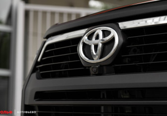 Новый Toyota Hilux 2025 (19 фото)