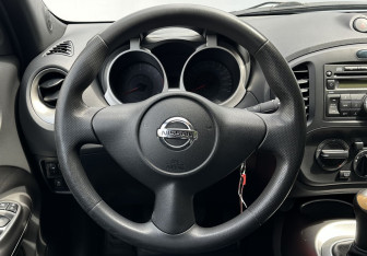 Подержанный автомобиль Nissan Juke 2012 года (12 фото)