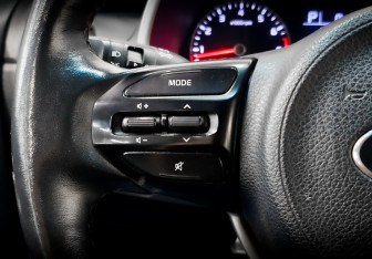 Подержанный автомобиль Kia Rio Hatchback 2021 года (24 фото)