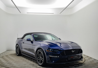 Подержанный автомобиль Ford Mustang Convertible 2020 года (7 фото)