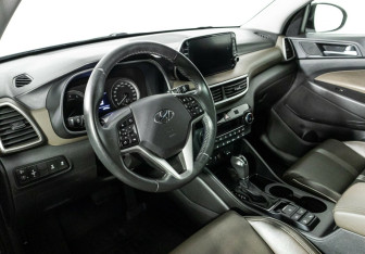 Подержанный автомобиль Hyundai Tucson 2020 года (7 фото)