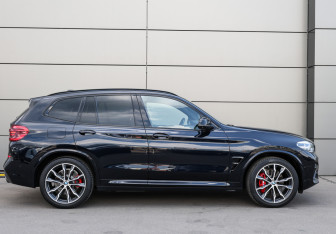 Подержанный автомобиль BMW X3 2019 года (4 фото)