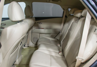 Подержанный автомобиль Lexus RX 2011 года (34 фото)