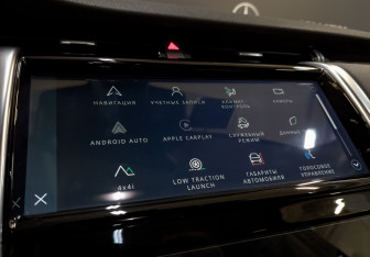 Подержанный автомобиль Mercedes-Benz Viano 2011 года (23 фото)