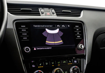 Подержанный автомобиль Skoda Octavia Liftback 2017 года (15 фото)