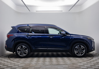 Подержанный автомобиль Hyundai Santa Fe 2019 года (6 фото)
