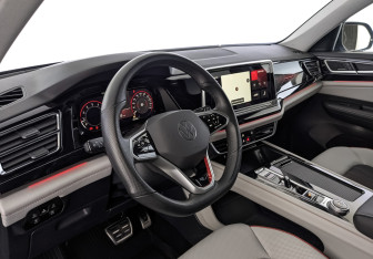Подержанный автомобиль Volkswagen Teramont 2023 года (15 фото)