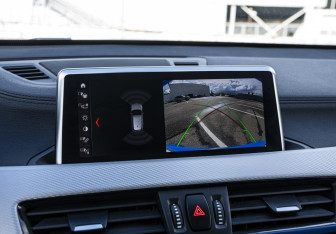 Подержанный автомобиль BMW X1 2020 года (13 фото)