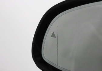 Подержанный автомобиль BMW X5 2023 года (17 фото)