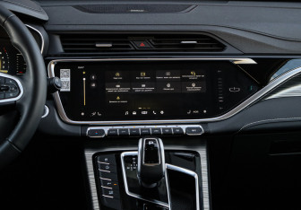 Подержанный автомобиль Belgee X70 2025 года (11 фото)