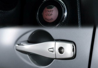 Подержанный автомобиль Nissan Teana 2014 года (15 фото)