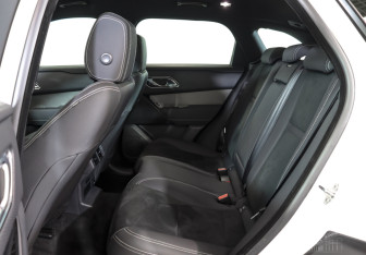 Подержанный автомобиль Land Rover Range Rover Velar 2018 года (19 фото)