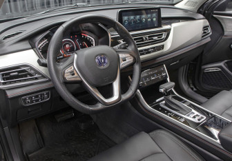 Подержанный автомобиль Changan CS75 2021 года (16 фото)