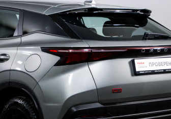 Подержанный автомобиль Omoda C5 2023 года (16 фото)