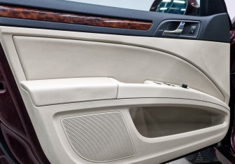 Подержанный автомобиль Skoda Superb Liftback 2012 года (19 фото)