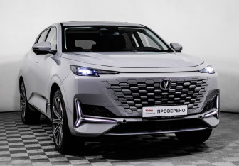Подержанный автомобиль Changan UNI-K 2023 года (3 фото)