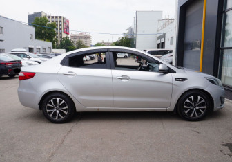 Подержанный автомобиль Kia Rio Sedan 2014 года (4 фото)