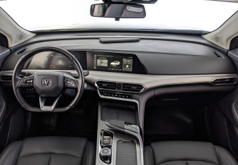 Подержанный автомобиль Changan UNI-T 2024 года (14 фото)