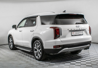 Подержанный автомобиль Hyundai Palisade 2019 года (7 фото)
