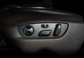 Подержанный автомобиль Volkswagen Touareg 2017 года (21 фото)