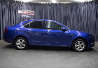 Подержанный автомобиль Skoda Octavia Liftback 2019 года (4 фото)