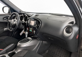 Подержанный автомобиль Nissan Juke 2012 года (11 фото)