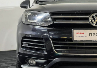 Подержанный автомобиль Volkswagen Touareg 2014 года (22 фото)
