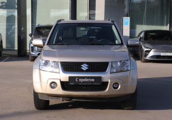 Подержанный автомобиль Suzuki Grand Vitara 2011 года (2 фото)