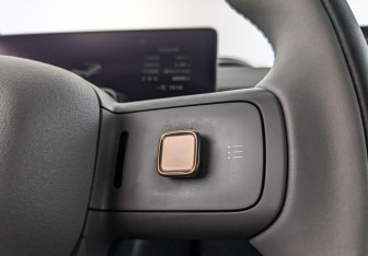 Подержанный автомобиль Zeekr X 2023 года (27 фото)