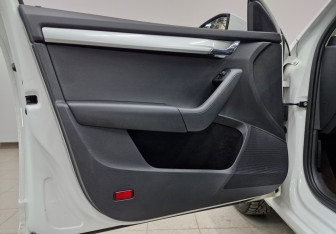 Подержанный автомобиль Skoda Octavia Liftback 2020 года (11 фото)