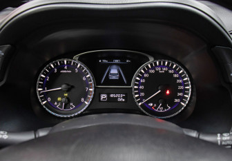 Подержанный автомобиль Infiniti QX60 2014 года (14 фото)